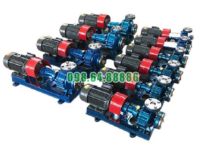 Bơm dầu công nghiệp chịu nhiệt RY100-65-200A lưu lượng 94 m3/h, công suất 22 kW, cột áp 44 m