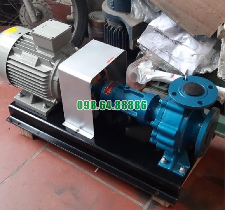 Bơm dầu công nghiệp chịu nhiệt RY50-32-200A cột áp 32 m, tốc độ 2900 vòng/phút, công suất 4 kW, lưu lượng 16 m3/h
